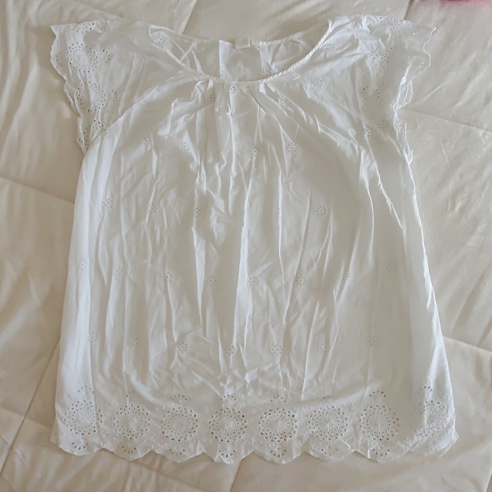 Eyelet Maternity shirt